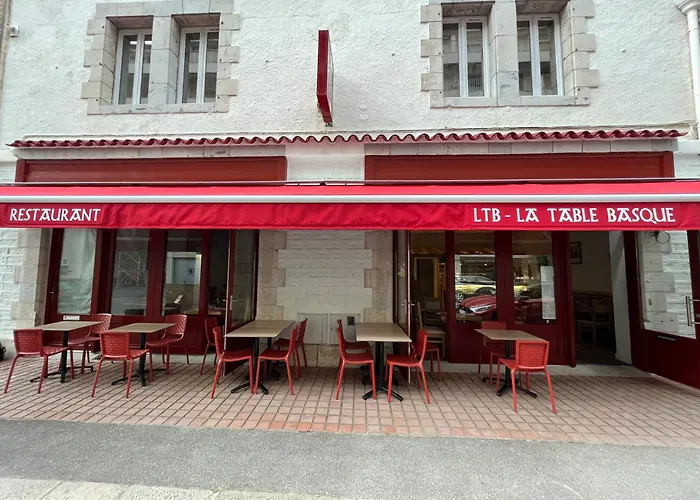 Hotel-restaurant Ltb La Table Basque 公寓式酒店 3*